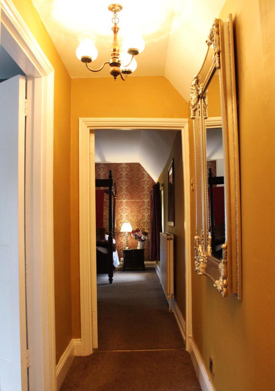 The Lion Hotel Buckden  Ngoại thất bức ảnh